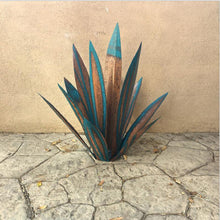 Cargar imagen en el visor de la galería, Anti-rust Metal Tequila Agave Plant - Libiyi