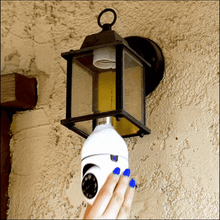 Cargar imagen en el visor de la galería, Keilini light bulb security camera-1